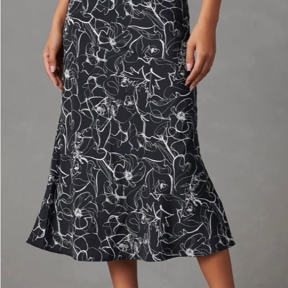 Coredith Printed Midi Skirt - Picture 3 of 5